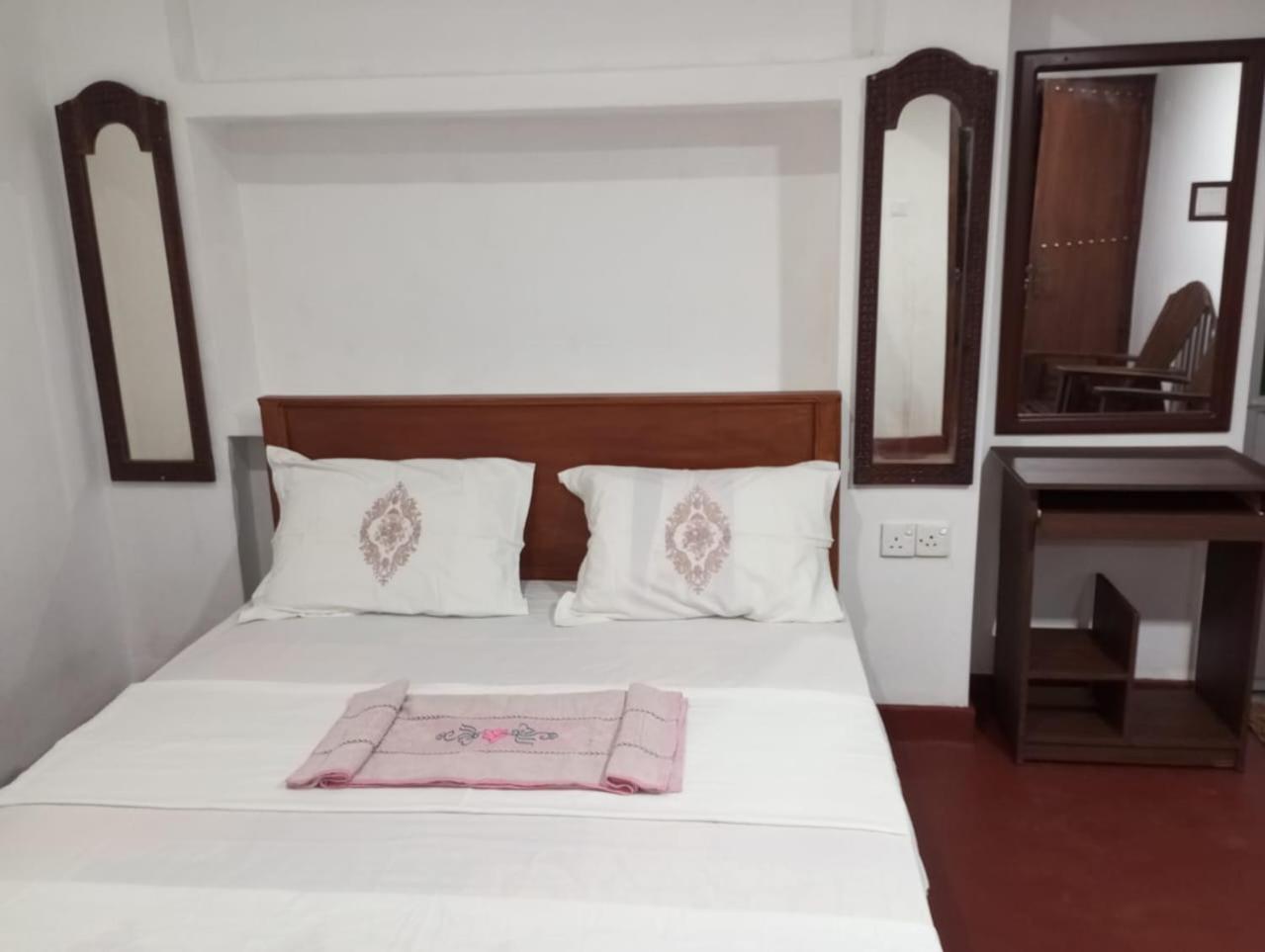Relax Home Rambukkana Экстерьер фото